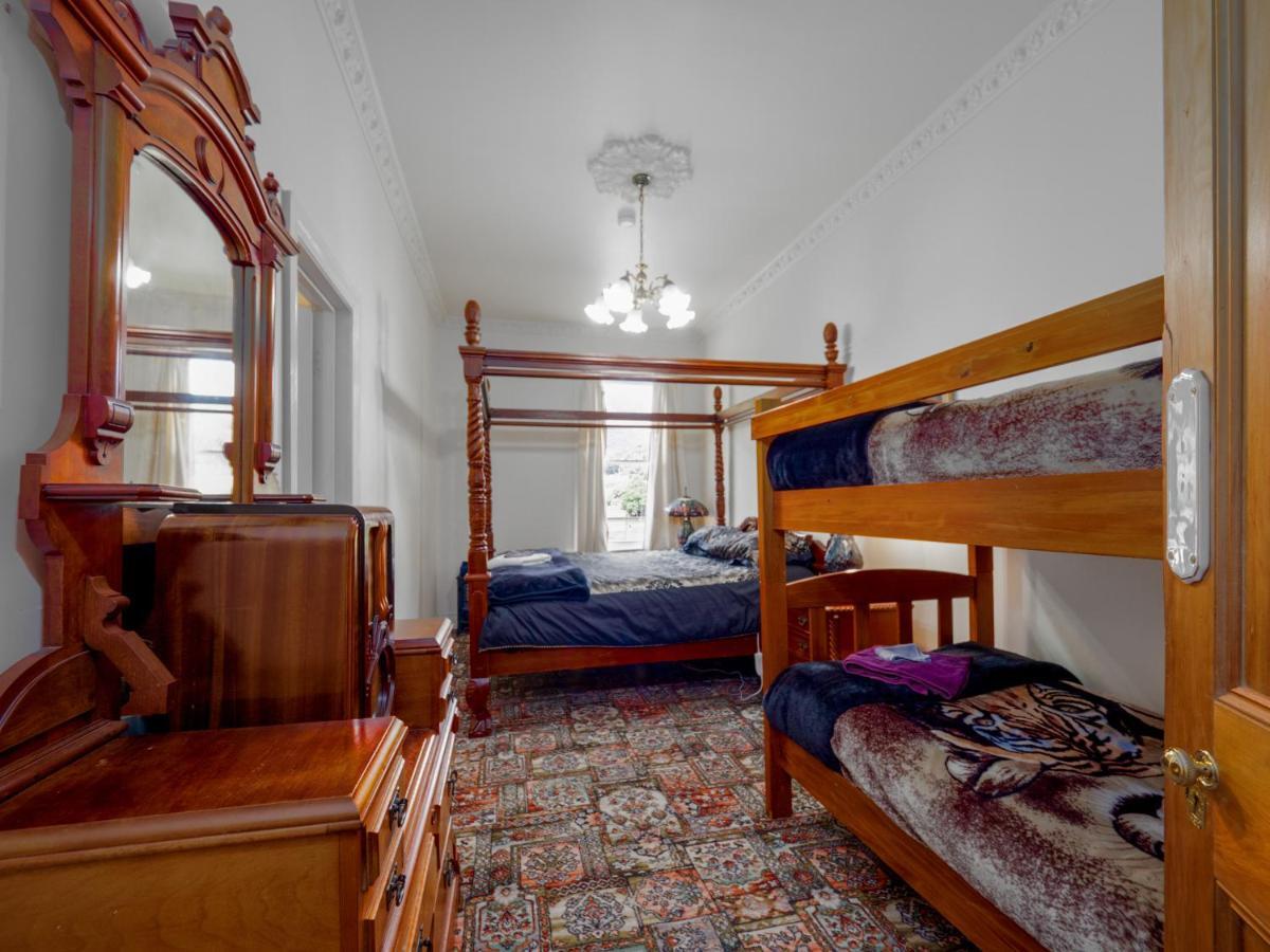 Otira Stagecoach Hotel מראה חיצוני תמונה