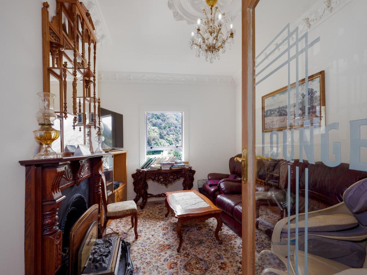 Otira Stagecoach Hotel מראה חיצוני תמונה