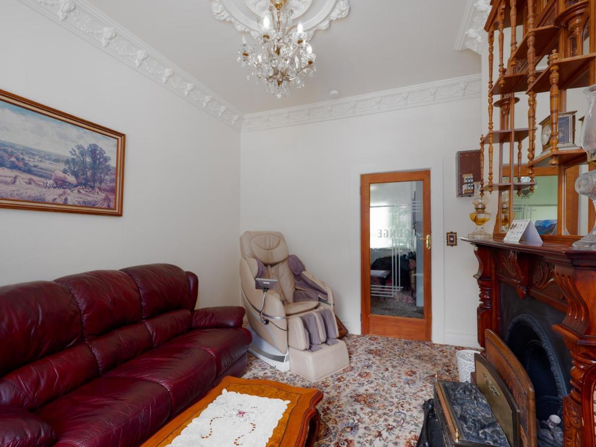 Otira Stagecoach Hotel מראה חיצוני תמונה