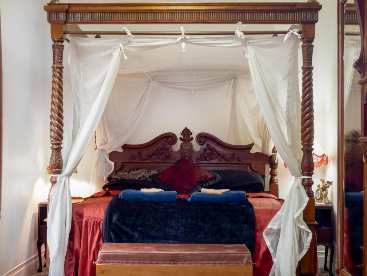 Otira Stagecoach Hotel מראה חיצוני תמונה