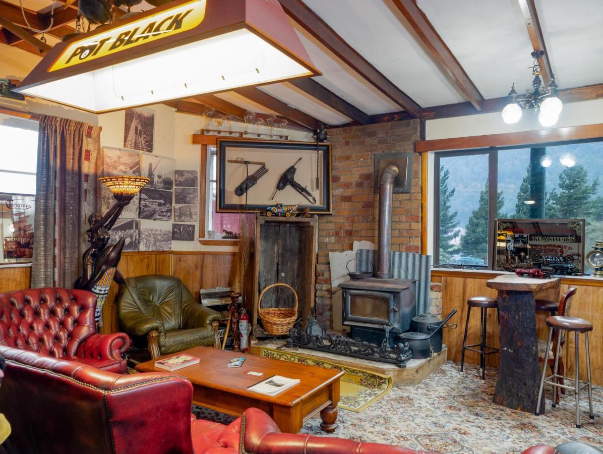 Otira Stagecoach Hotel מראה חיצוני תמונה